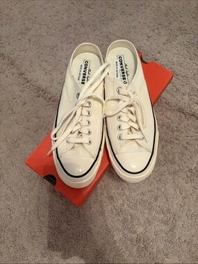 Converse Women's Off-White Low-Top Canvas Sneakers